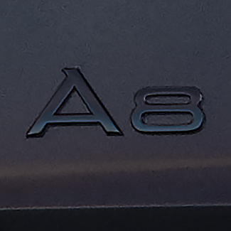 A8ブラックエンブレム(Audi A8)