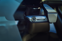 Audi UTR(ユニバーサルトラフィック レコーダー)フロント