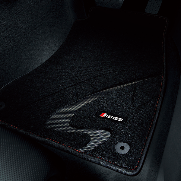 RSモデル専用フロアマットプレミアムスポーツ(Audi Q3 / 右ハンドル)