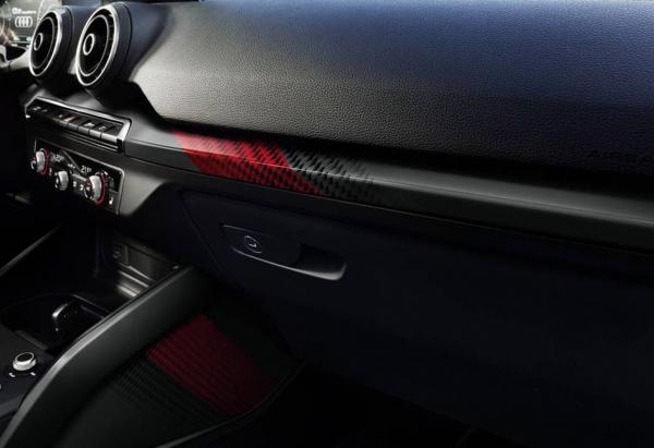 カラードインテリア デイトナグレー&ミサノレッド(ラリーデザイン) ダッシュボードパネル(Audi Q2)