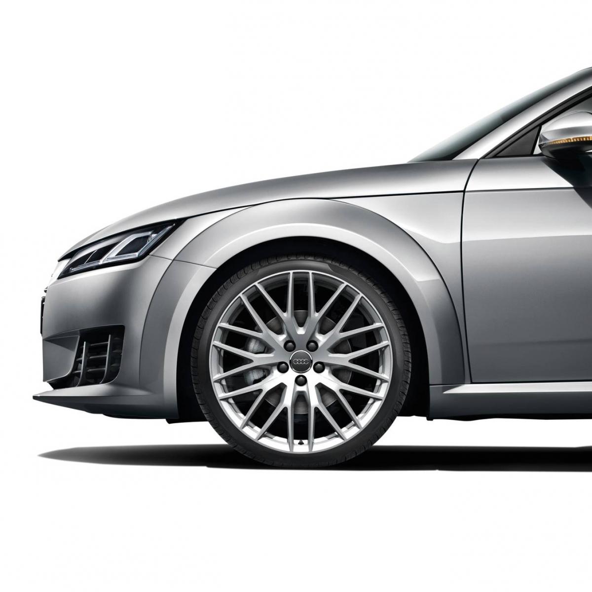 公式 Audi Online Shop 10スポークyデザインアルミホイール 9j 255 30 Rタイヤコンプリート Audi Tt