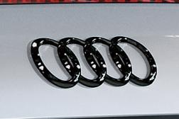 4リングブラックエンブレム(Audi TT / リヤ)